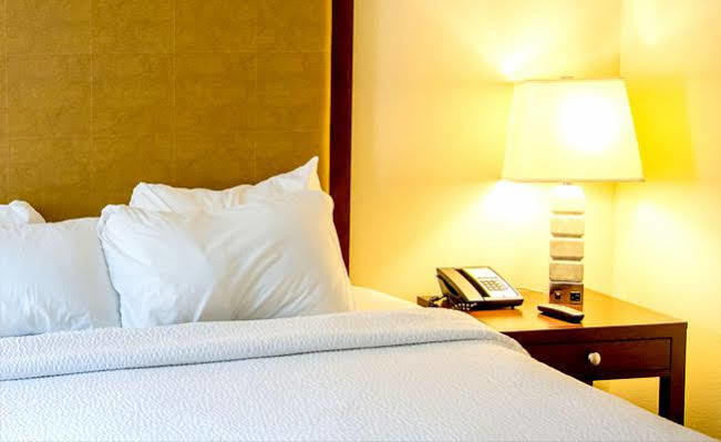 Super 8 By Wyndham Sisseton Motel Екстериор снимка